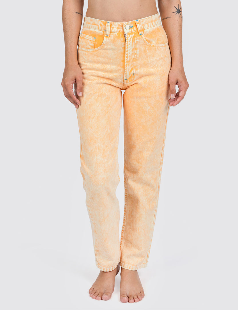 front view of women in light yellow jeans