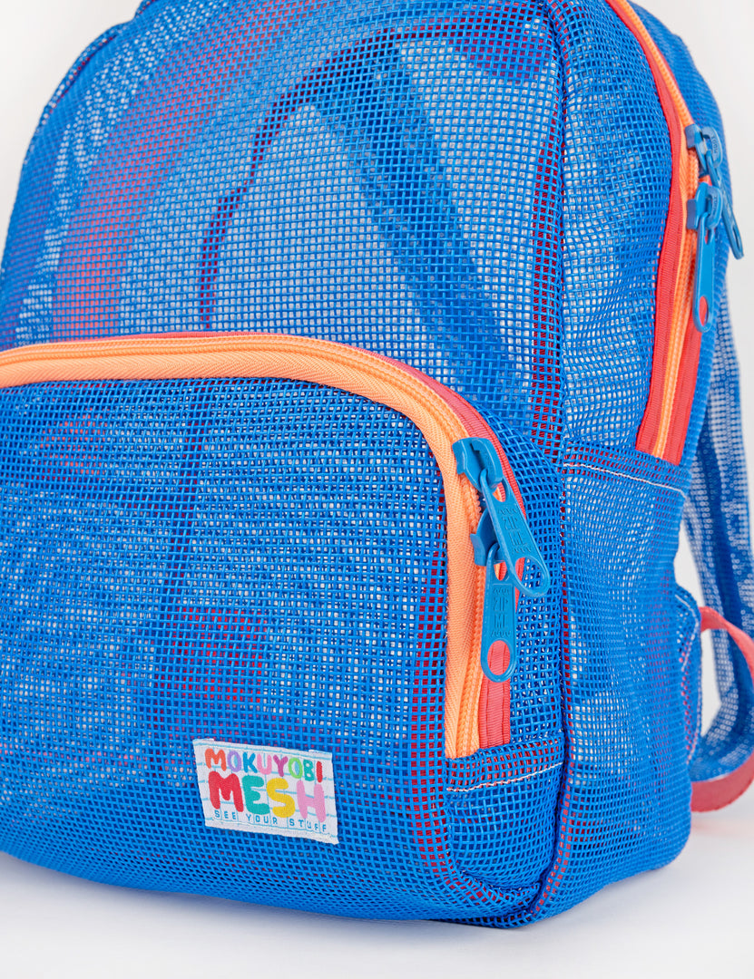 dense mottled polyester hinged clasp mini backpack Dagne Dover Small Dakota Made of a light rigid polycanvas which is perfectly suitable for everyday use Packed Party Pink Mini Confetti
